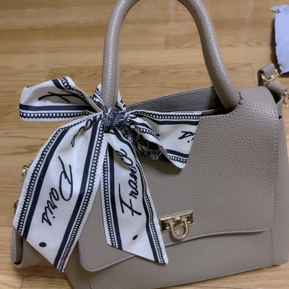 Women's twilly skinny Paris France chic bag purse scarf set of two NEW